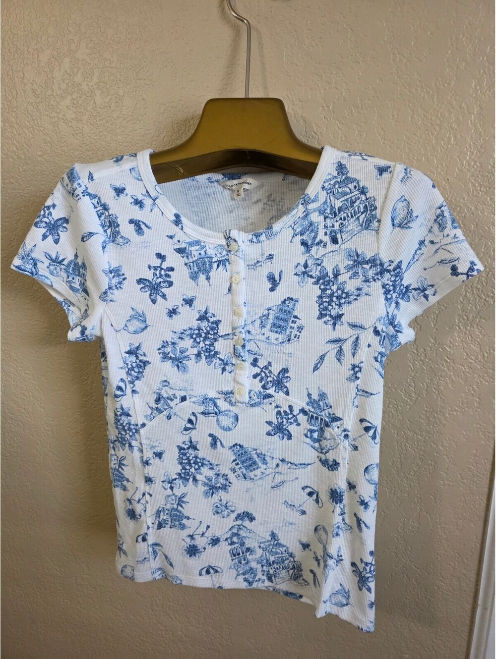 Max Studios Size M White and Blue Floral Short Sleeve Shirt French Countryside